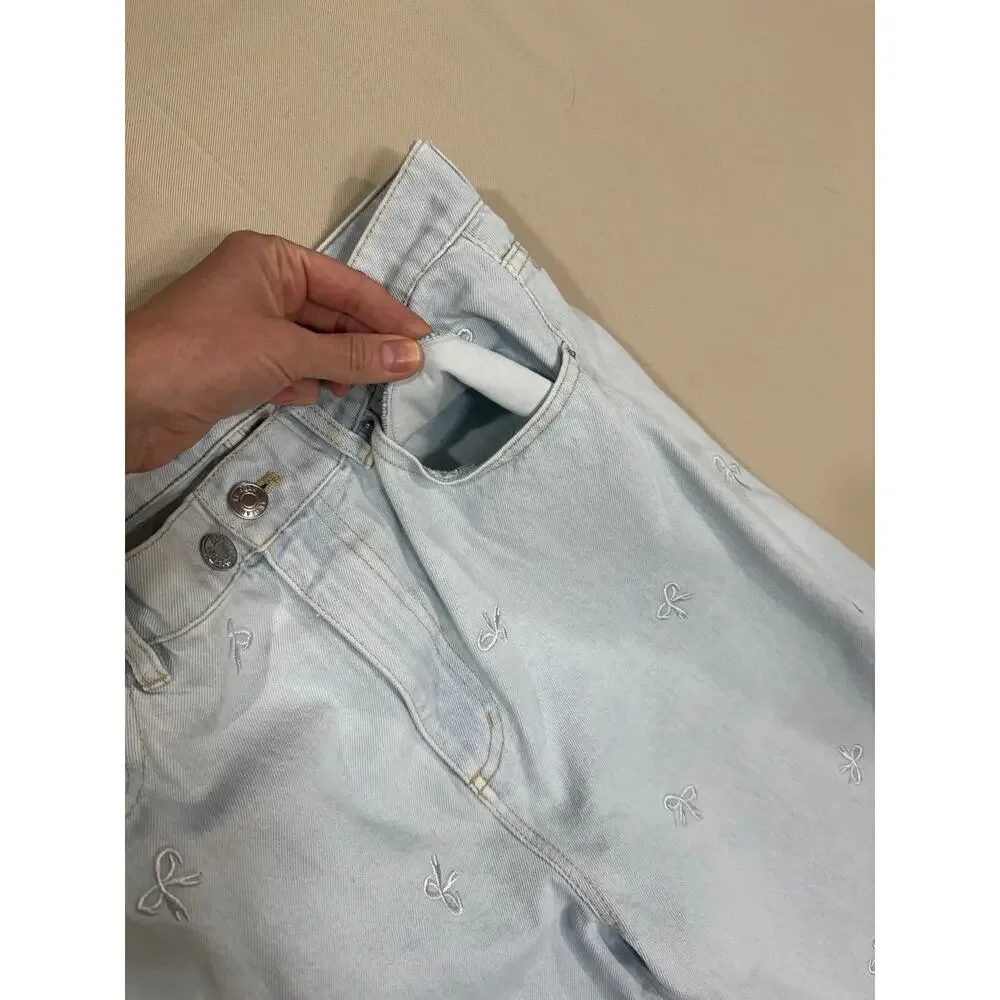 LE JEAN Bow Embroidered
Column Jeans Size 28 - Picture 3 of 7